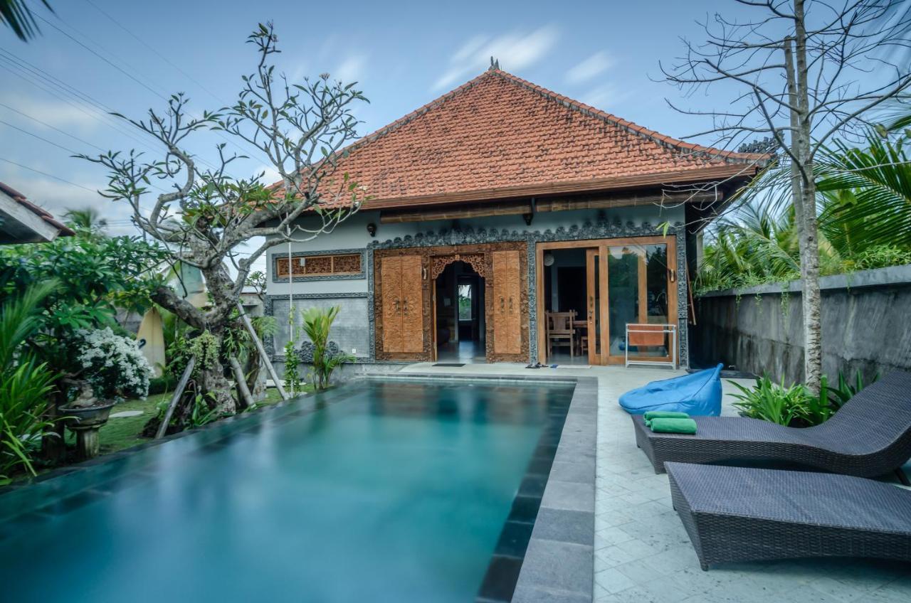 Fins Villa Medewi Airsatang Exterior photo