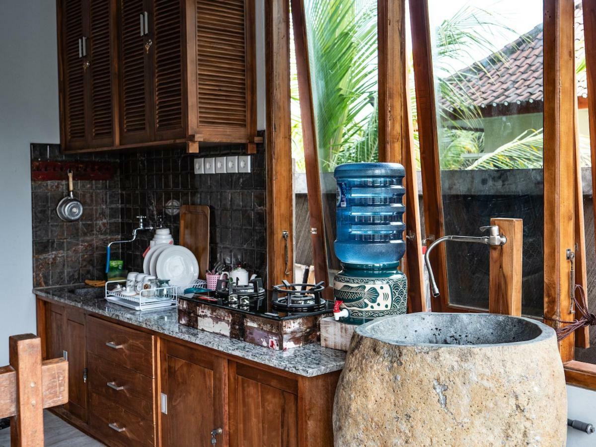 Fins Villa Medewi Airsatang Exterior photo