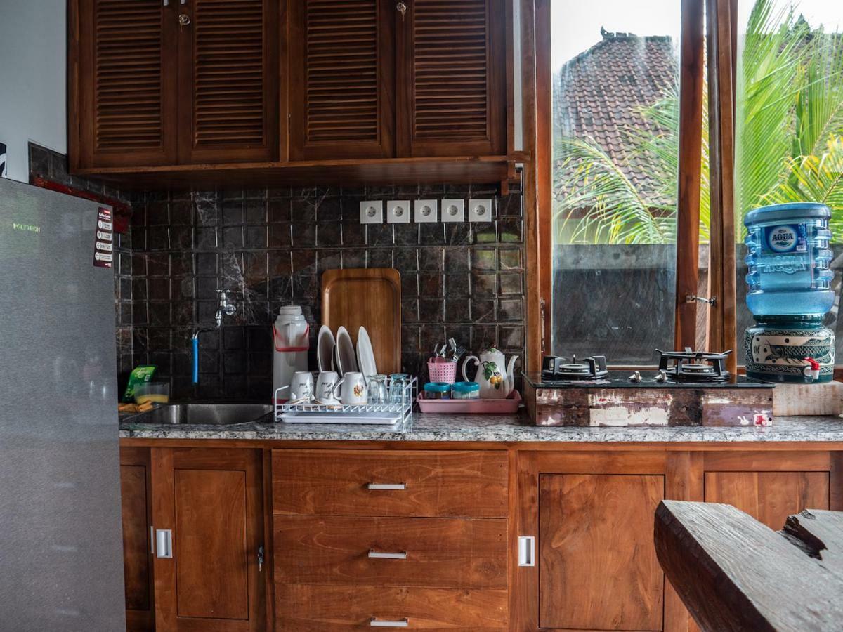 Fins Villa Medewi Airsatang Exterior photo